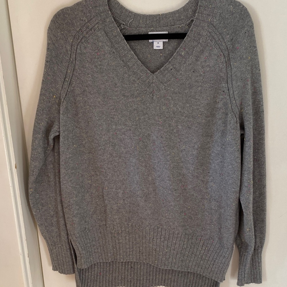 Old Navy Heather Gray V-Neck Sweater